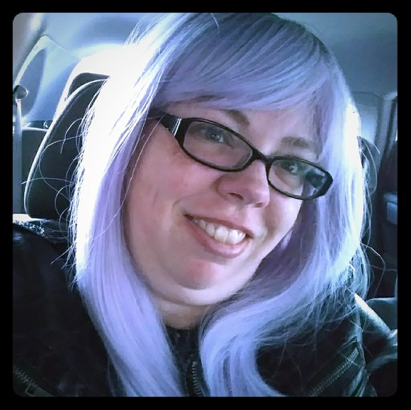 Meet your Posher, Daphne - Picture 1 of 2